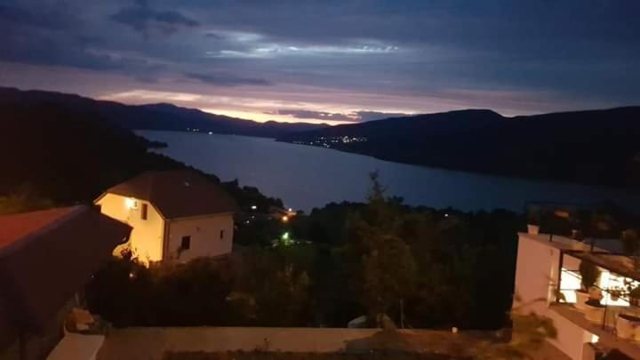 Apartment Danubius Donji Milanovac Luaran gambar